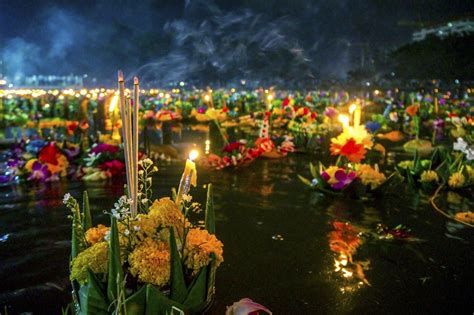  A Lenda de Loy Krathong: Um Conto Misterioso Sobre Perdoação e Esperança em Tempos Anciões!